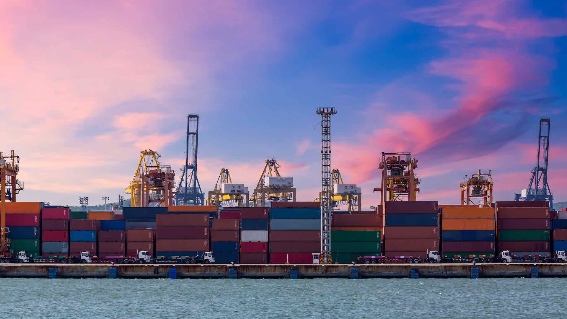 Los Angeles sets container traffic record on tariffs - Qatar Observer